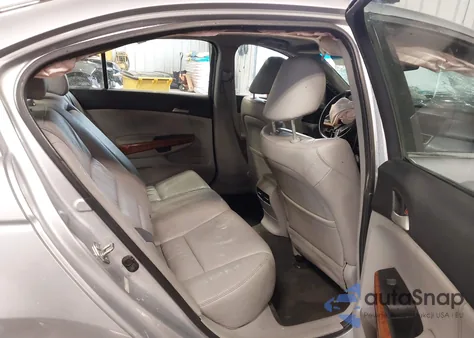 2011 Honda Accord 2.4 Ex-L from USA, damaged, VIN 1HGCP2F87BA013084